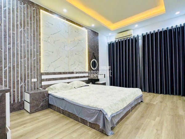 Siêu phẩm lô góc tập thể tầng 1 Trường Chinh 3 mặt thoáng, full đồ ở ngay. ô tô đỗ cầu thang 3PN +