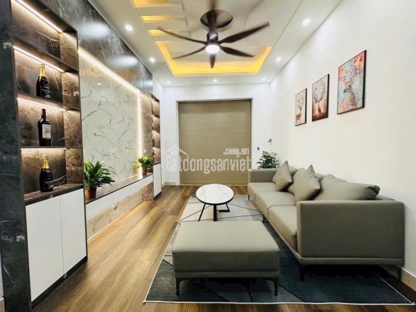 Siêu phẩm lô góc tập thể tầng 1 Trường Chinh 3 mặt thoáng, full đồ ở ngay. ô tô đỗ cầu thang 3PN +
