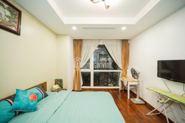 ROYAL CITY - R2 145m² - Tầng cao - Căn hộ chung cư - 3PN Hướng ban công Đông Nam Nội thất cơ bản