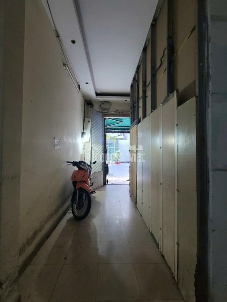 Chính Chủ Bán Mặt Tiền Quang Trung, P.11, Q. Gò Vấp: DT 7.7 x 23m, Giá 50 Tỷ. Liên Hệ: O911.16O.692