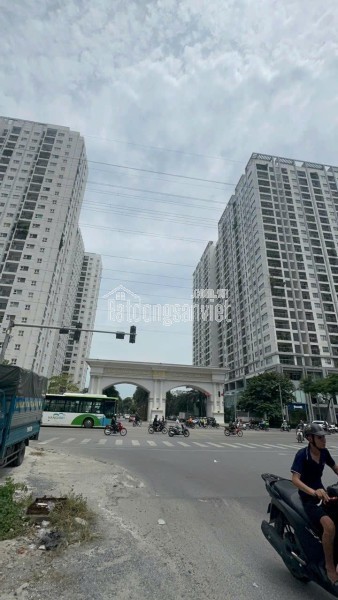 NHÀ MỚI–NỘI THẤT ĐẸP–XÂY CHẮC CHẮN – NGÕ THÔNG – CÁCH 20M RA Ô TÔ_ 5 TẦNG – 31M2-9,5 TỶ.