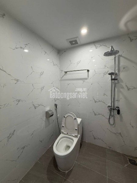 NHÀ MỚI–NỘI THẤT ĐẸP–XÂY CHẮC CHẮN – NGÕ THÔNG – CÁCH 20M RA Ô TÔ_ 5 TẦNG – 31M2-9,5 TỶ.