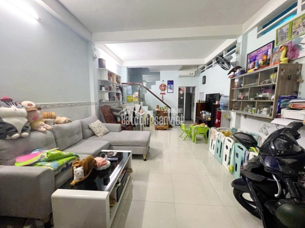Nhà 4 tầng Khu VIP 109 Dương Bá Trạc P1 Q8