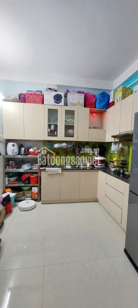 Nhà 4 tầng Khu VIP 109 Dương Bá Trạc P1 Q8