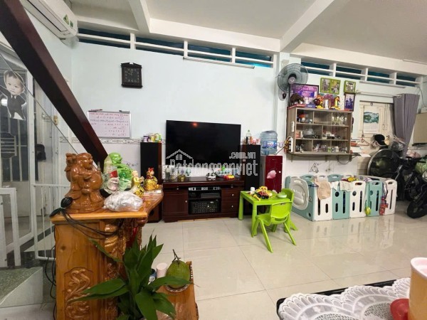 Nhà 4 tầng Khu VIP 109 Dương Bá Trạc P1 Q8