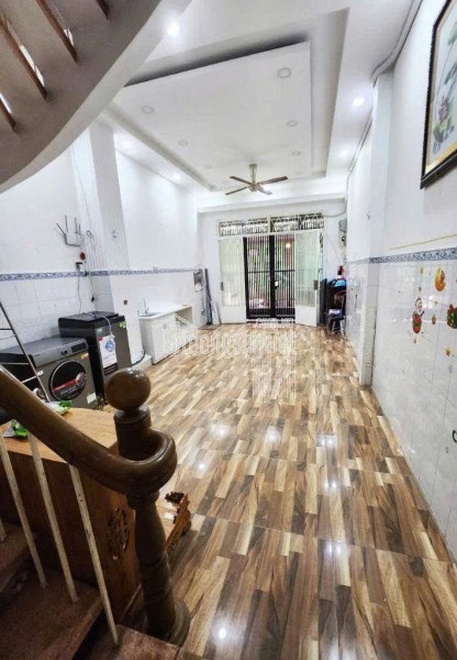 Nhà 4 tầng Khu VIP 109 Dương Bá Trạc P1 Q8