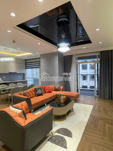Bán Căn Hộ Royal City 130m² – 2PN Rộng Rãi – View Đẹp – Tầng Cao – Hướng Mát Mẻ