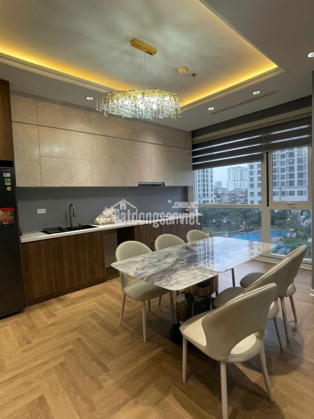 Bán Căn Hộ Royal City 130m² – 2PN Rộng Rãi – View Đẹp – Tầng Cao – Hướng Mát Mẻ