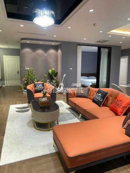 Bán Căn Hộ Royal City 130m² – 2PN Rộng Rãi – View Đẹp – Tầng Cao – Hướng Mát Mẻ