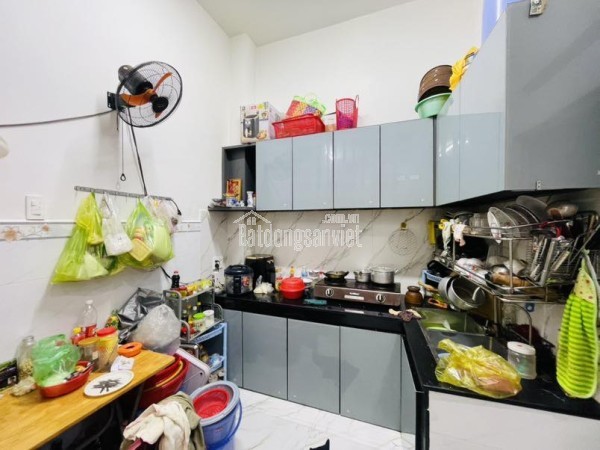 Ngay Đại Học Văn Lang Cạnh Chợ Gò Vấp