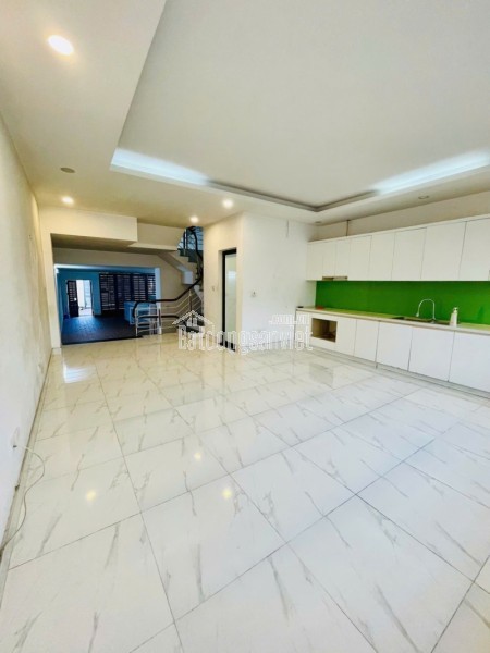 BÁN NHÀ CĂN LÔ GÓC TÂY HỒ – 86M², 5 TẦNG, MT 17M – Ô TÔ TRÁNH, KINH DOANH ĐỈNH – GIÁ 25 TỶ