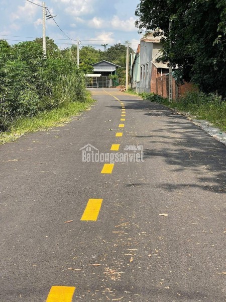 🏡 Bán 200m² thổ cư 100% giá 2 tỷ 250 triệu, gần KCN, đường nhựa 7m ⚡
