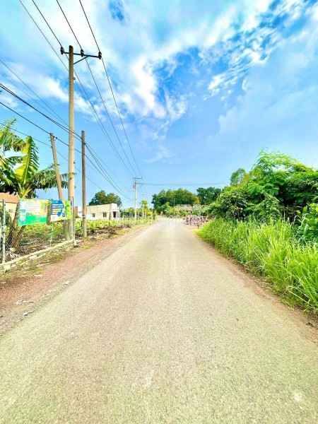 📍 Bán nhanh 200m² đất thổ cư giá 250 triệu, đường nhựa 7m, gần KCN 🏡