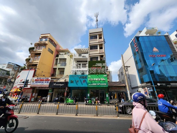 Bán Nhà Mặt Tiền 451 Hai Bà Trưng, Xuân Hòa