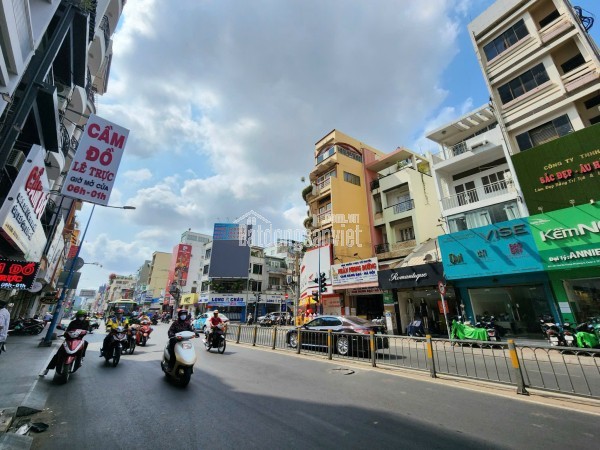 Bán Nhà Mặt Tiền 451 Hai Bà Trưng, Xuân Hòa