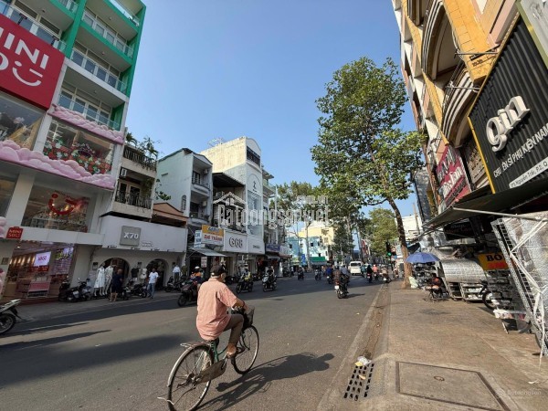 Cần cho thuê mặt bằng kinh doanh trước mặt Nguyễn Trãi Q5 TPHCM