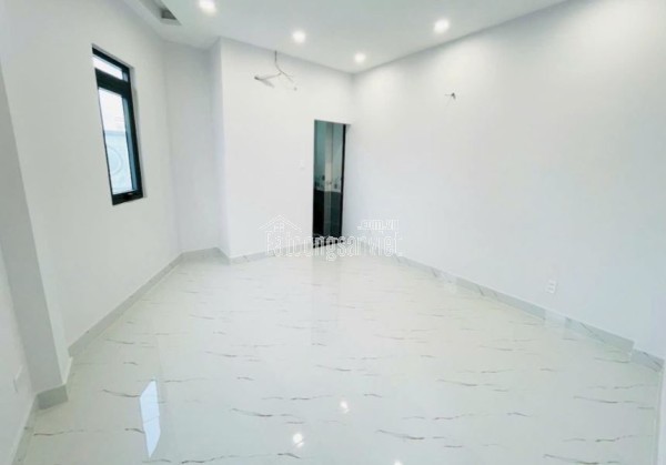QUẬN 8 – CĂN GỐC ĐƯỜNG NỘI BỘ CÔNG VIÊN BÔNG SAO – XE HƠI TRONG NHÀ - 53M2 - 5 TẦNG BTCT - NHỈNH 8