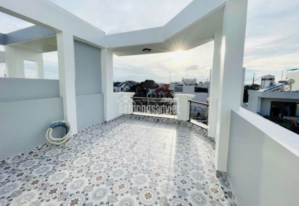 QUẬN 8 – CĂN GỐC ĐƯỜNG NỘI BỘ CÔNG VIÊN BÔNG SAO – XE HƠI TRONG NHÀ - 53M2 - 5 TẦNG BTCT - NHỈNH 8