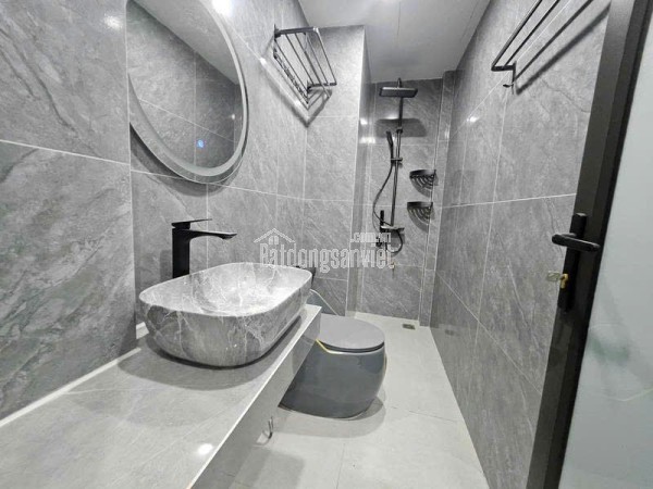 Vip!Nhà Nguyễn Văn Cừ 55M,7 tầng thang máy, ngõ thông, gara ô tô.KD đỉnh.Nhỉnh 18 tỷ