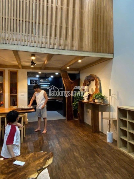 SIÊU PHẨM TÂY HỒ MỚI ĐẸP Ở NGAY FULL NỘI THẤT RẤT HIẾM , CÁCH PHỐ 30M NGÕ THÔNG - TRÍCH SÀI -
