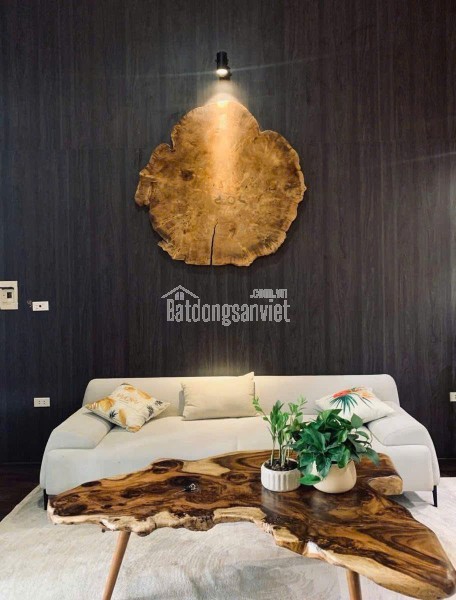 SIÊU PHẨM TÂY HỒ MỚI ĐẸP Ở NGAY FULL NỘI THẤT RẤT HIẾM , CÁCH PHỐ 30M NGÕ THÔNG - TRÍCH SÀI -