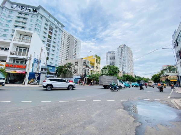 Bán Nhà Mặt Tiền 17 Hoàng Minh Giám, Đức Nhuận