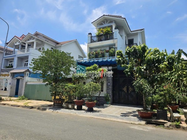 Chính Chủ Bán Nhà Góc 2 Mặt Tiền 142 Nguyễn Tri Phương, P9, Q5. DT: (3.7x13.8m), Chỉ 25 Tỷ. Tell:
