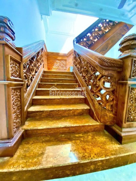 BIỆT THỰ CỔ ĐIỂN 3 TẦNG – HẺM XE TẢI – MỸ PHƯỚC TÂN VẠN, DĨ AN