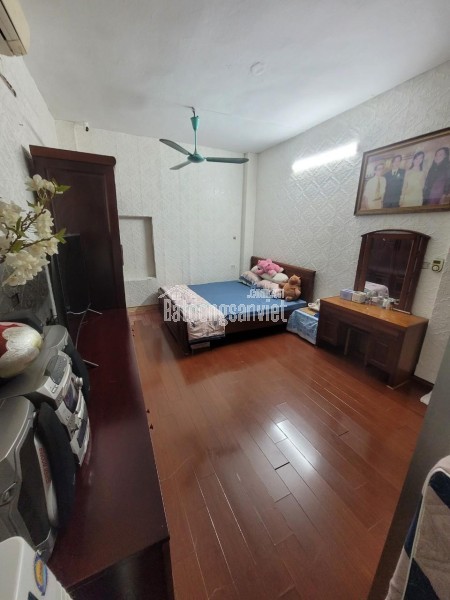 🔥🔥ĐỐNG ĐA - CHỈ 8 TỶ CÓ NHÀ 33M X 4 TẦNG - NGÕ THÔNG, KINH DOANH, 10M RA Ô TÔ TRÁNH, Ô TÔ DỪNG