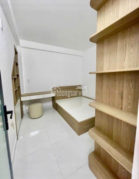 BĐS Dòng Tiền 4 tầng - Trung Tâm Thành Phố - Giá 4.8 tỷ - Dòng Tiền 18 tr/tháng - Đường Nguyễn Du