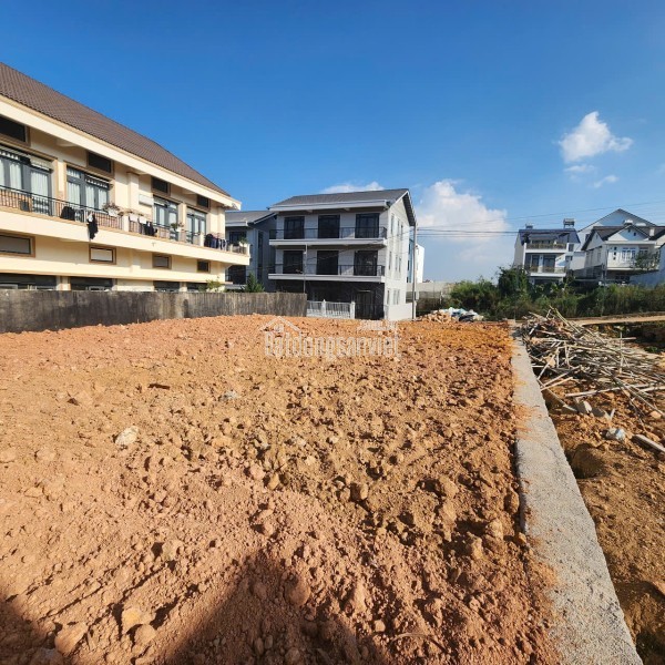 BÁN ĐẤT BIỆT THỰ VẠN HẠNH P. LÂM VIÊN - ĐÀ LẠT - 345M2, GẦN THUNG LŨNG TÌNH YÊU - 11.5 TỶ