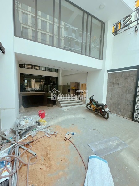 Chính Chủ Bán Mặt Tiền Trương Quốc Dung, P.8, Q. Phú Nhuận. DT: (6 x 25m), Chỉ 35 Tỷ, Tell:
