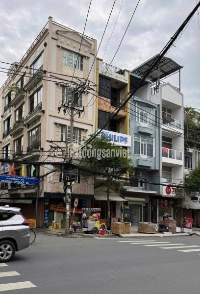 Chính Chủ Bán Mặt Tiền Đinh Bộ Lĩnh, P.26, Q. Bình Thạnh. DT: (4.2 X 20m), Giá Chỉ 24 Tỷ. Tell: