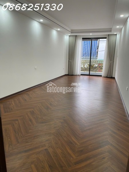 BÁN NHÀ MẶT PHỐ KIM ĐỒNG – 50m², 6 TẦNG, THANG MÁY, Ô TÔ ĐỖ TRONG NHÀ – 21 TỶ