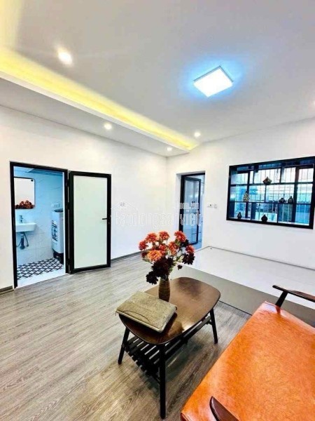 TẬP THỂ PHƯƠNG MAI 46m2 – 2.95 TỶ- TẦNG 3 - LÔ GÓC VÀI BƯỚC RA PHỐ - GẦN TRƯỜNG, CHỢ NGAY DƯỚI