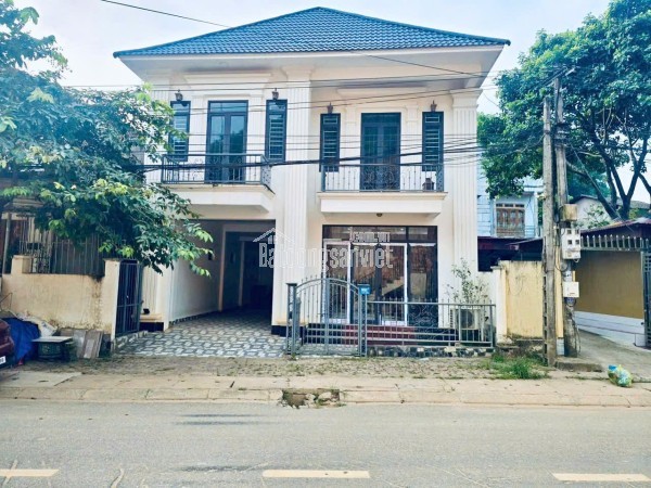 BÁN NHÀ 2 TẦNG SIÊU ĐẸP-MÁI NHẬT HIỆN ĐẠI SỐ 351A  ĐƯỜNG BẢO LƯƠNG- P.YÊN NINH -TP.YÊN BÁ I- T.