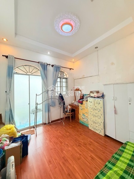 TÂN BÌNH KHU SÂN BAY, 35M2  2 TẦNG ĐÚC THẬT 2PN, SỔ A4 HOÀN CÔNG ĐỦ, TẶNG NỘI THẤT, CHÀO CHỈ 3.X