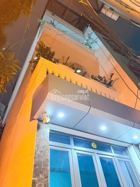 NHANH TAY! Nhà Lĩnh Nam 4 tầng, 30m2, nhỉnh 4 tỉ - Giá tốt nhất Hoàng Mai!