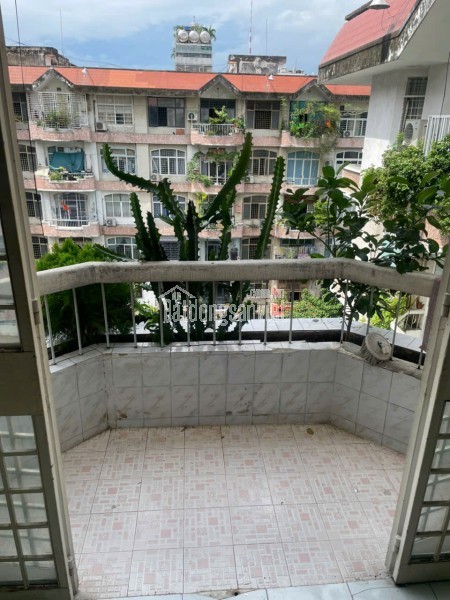 Chính Chủ Bán Căn Hộ Chung Cư Sư Vạn Hạnh, P.9, Q.5. DT: (7.3 X 10m), Giá Chỉ 3 Tỷ2. Liên Hệ:
