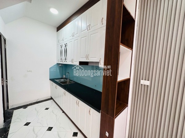 6,5 tỷ có nhà Phú Đô, lô góc 35m2, 5 tầng, dân xây