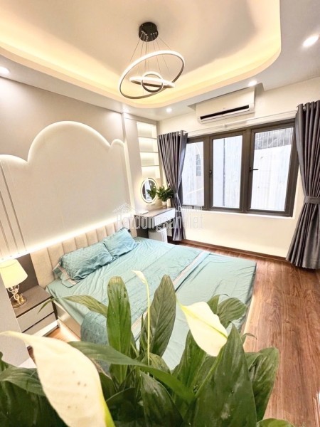 HOÀNG HOA THÁM 45M,4 NGỦ GIÁ 8,1 TỶ,FULL NỘI THẤT,NGÕ THÔNG,NỞ HẬU ĐẸP