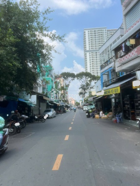 Bán nhà 2 Mặt Tiền trước và sau Nhật Tảo P. 7 Quận 11, giá tốt
