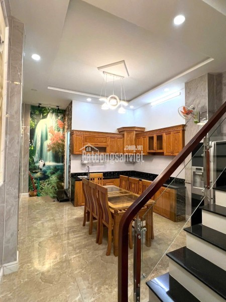CHÍNH CHỦ 1 ĐỜI cần bán gấp! Hẻm Xe Hơi, 64M² 3 Tầng/4pn, Nhỉnh 8 Tỷ TL!