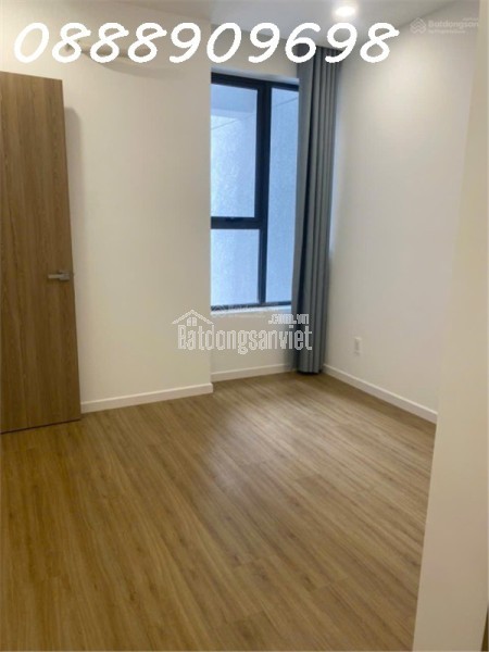 Chính chủ bán nhanh căn 70m2(2pn + 2wc) 3tỷ100. Tầng đẹp view thoáng. Đã có sổ. Hỗ trợ vay Bank