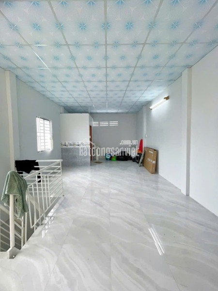 MUA 1 ĐƯỢC 2 - Bán nhà TRỆT LẦU MỚI ĐẸP LỘ Ô TÔ CPXD