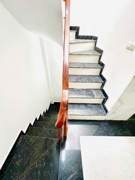 Bán nhà phố Võ Chí Công 35m2 4tầng 6.25 tỷ Cầu Giấy