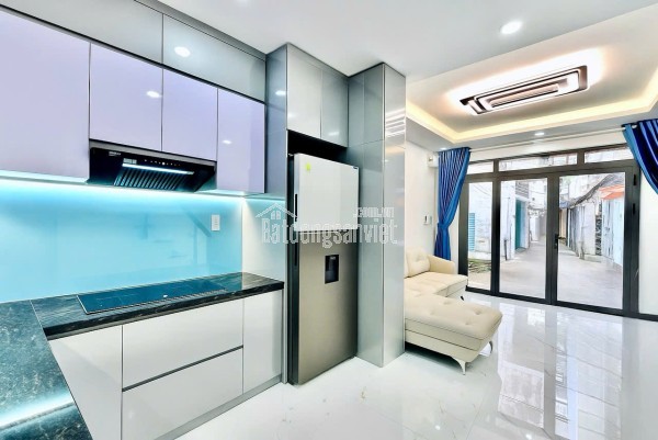 28 Triệu: thuê nguyên căn Quận 1- ĐIỆN BIÊN PHỦ CMT8- cao 5 tầng thông suốt có Lửng. VŨ 0933910039