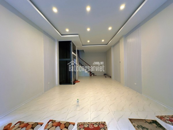 Bán nhà Ôtô đỗ cửa Phố Vương Thừa Vũ 45m/6T Thang máy, MT 4.8m 16.7 Tỷ, mới đẹp