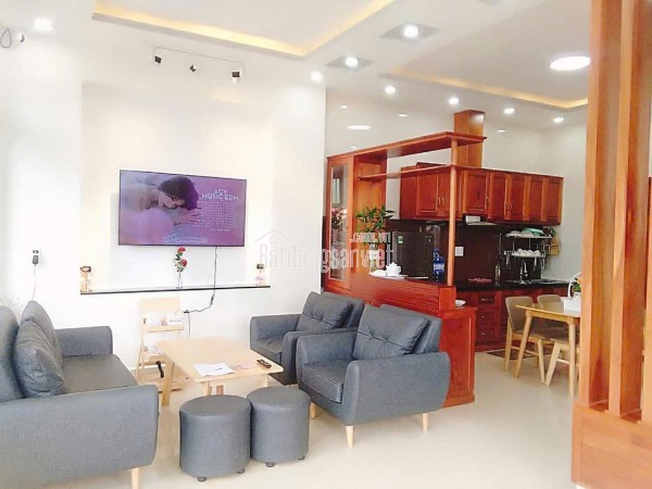 CHO THUÊ VILLA SÂN VƯỜN NGÔ TẤT TỐ P8 ĐÀ LẠT