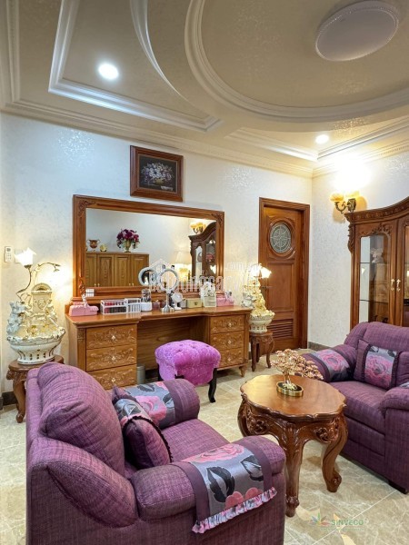Bán biệt thự cao cấp Quận 2 – Nhà đẹp, nội thất sang trọng